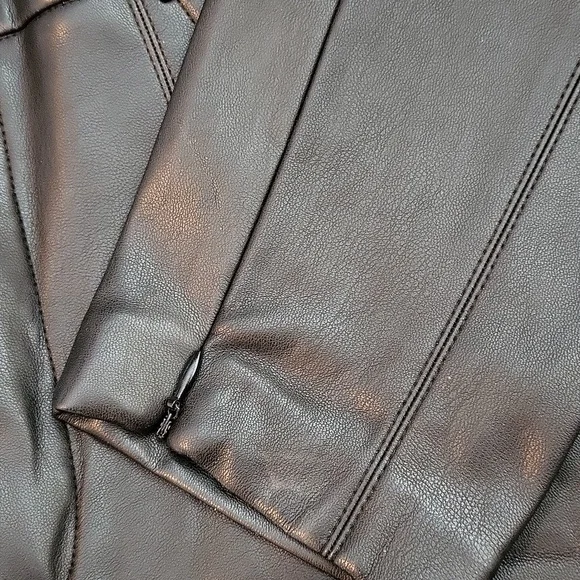 Image for Pantalons faux cuir Zara