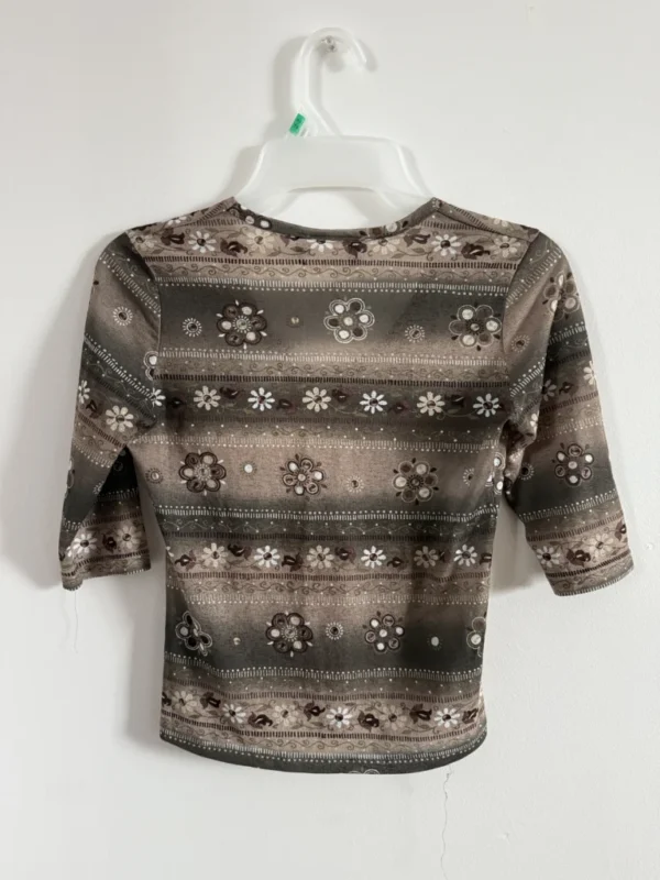 Image for Chandail croptop vintage et hippie.
