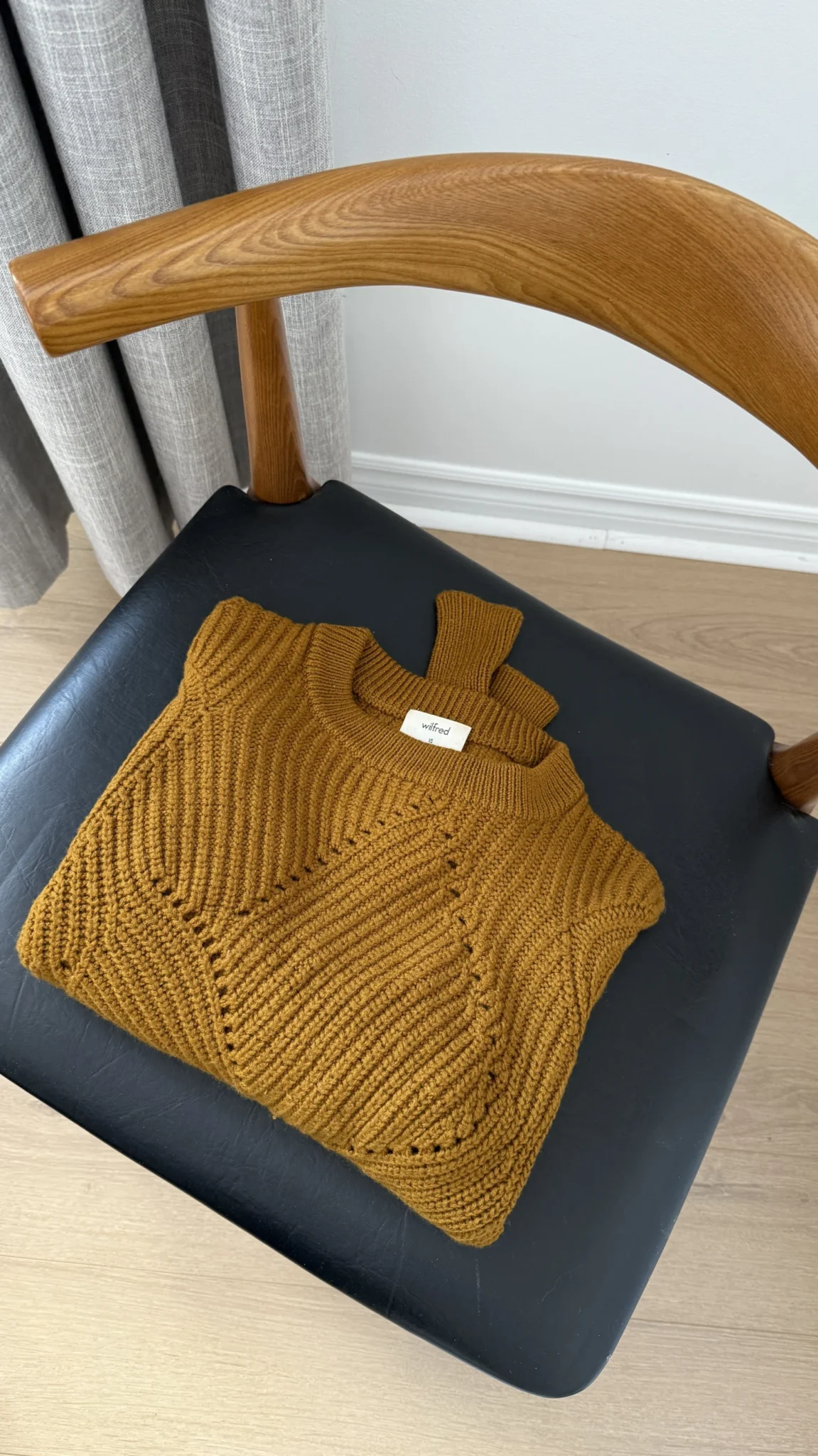Featured image for Tricot Wilfred (Aritzia) laine Mérinos
