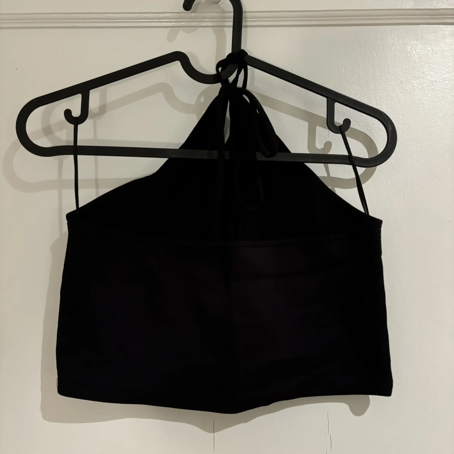 Image for Cami dos nus noir à trou de serrure