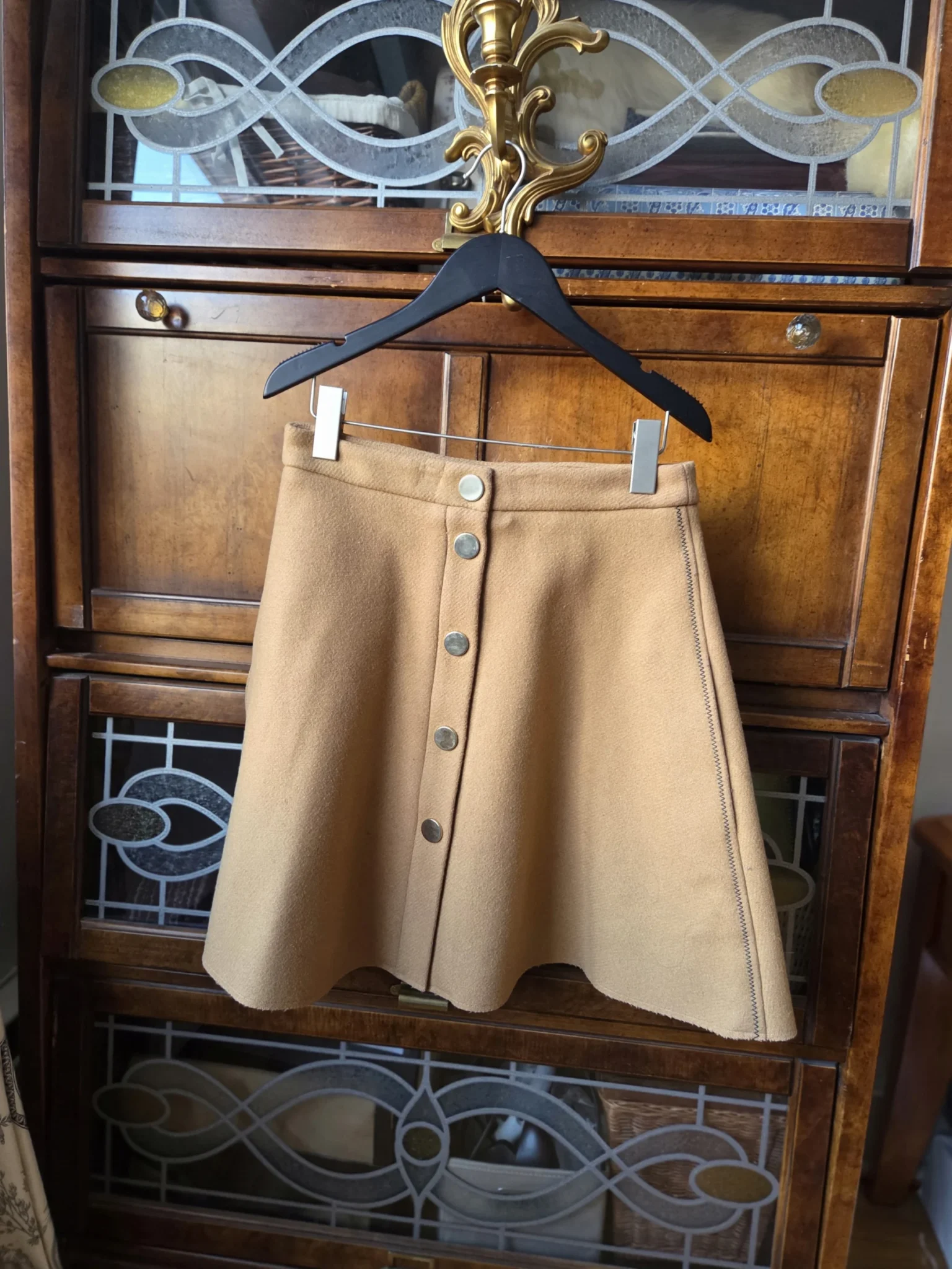 Featured image for Maje- Elegant A-line skirt in camel, 92% wool.
