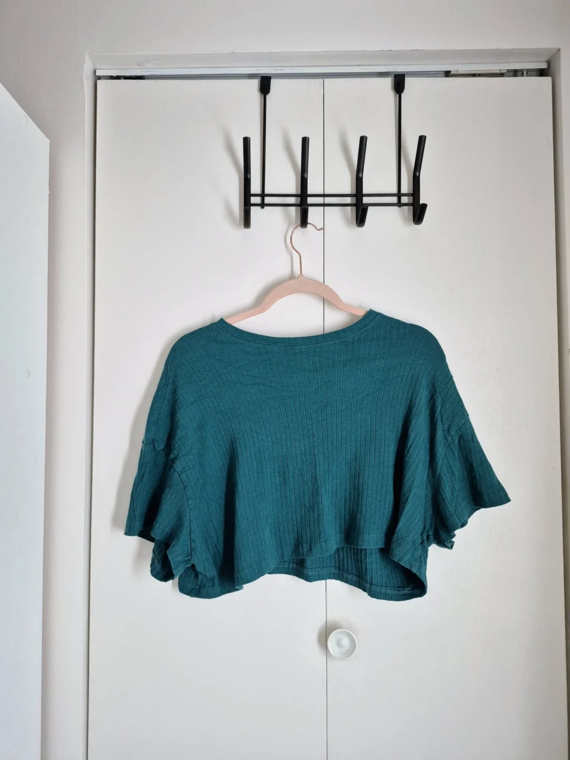 Featured image for Green crop top style T-shirt XS