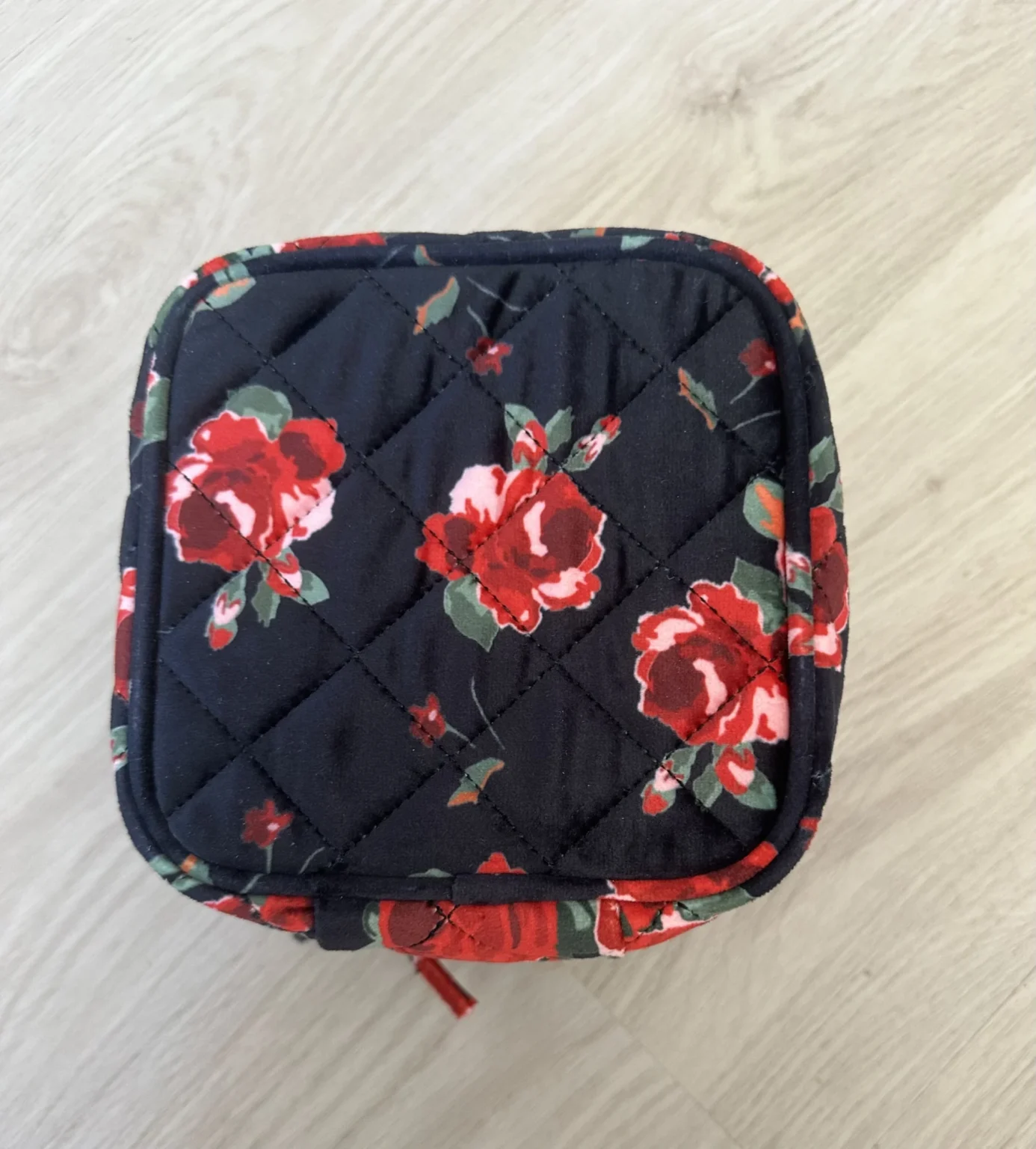 Image for Rouje Roses Vanity