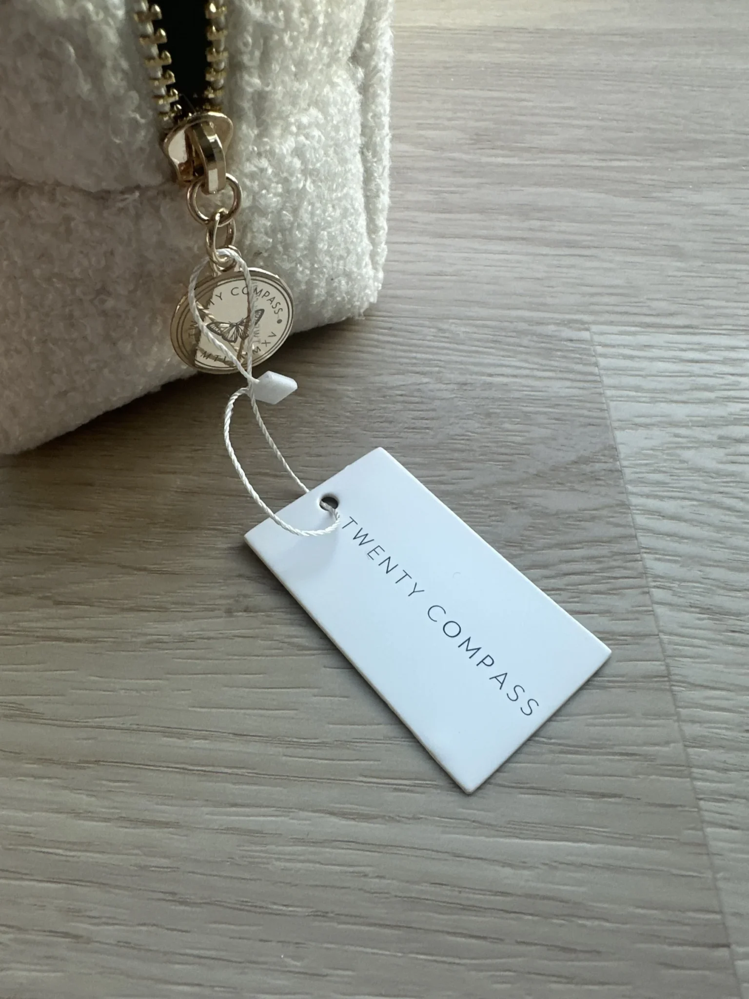 Image for Twenty Compass Cloud Travel Pouch