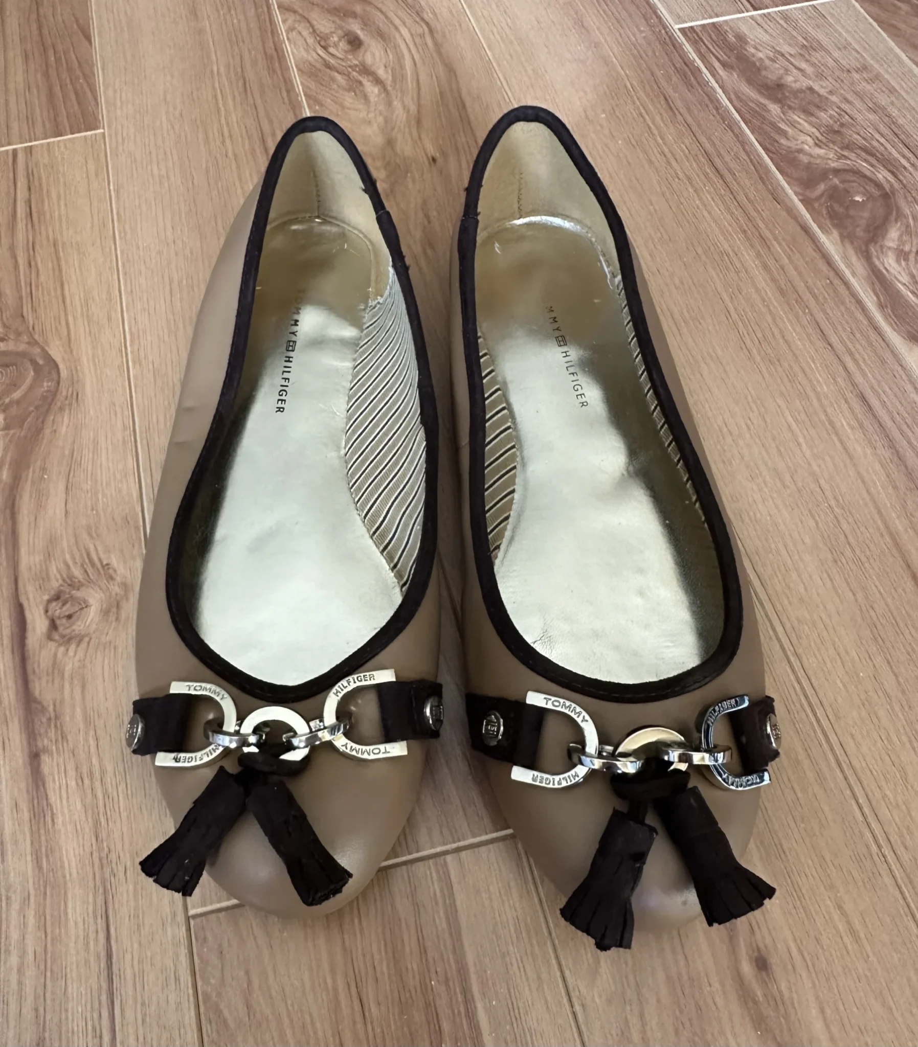 Image for Tommy Hilfiger Flats 6