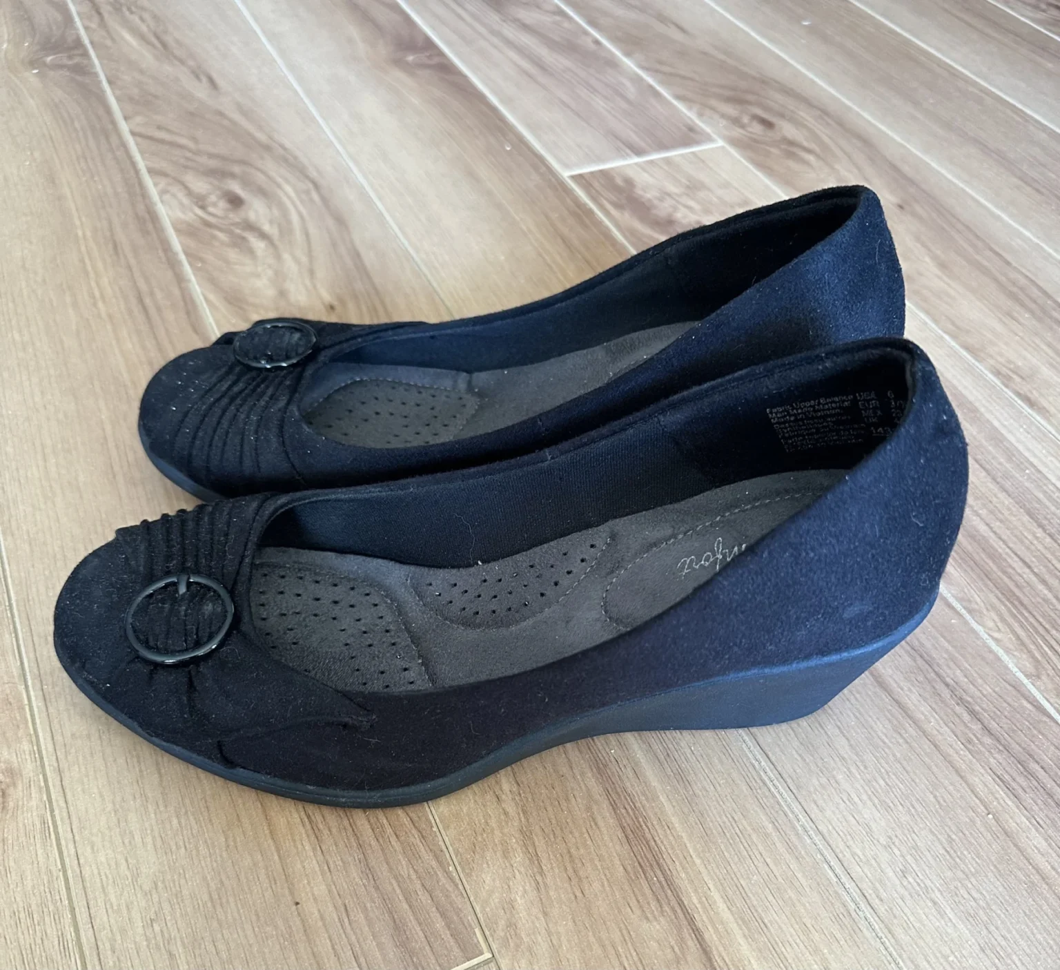 Featured image for Black Wedge Heels 6