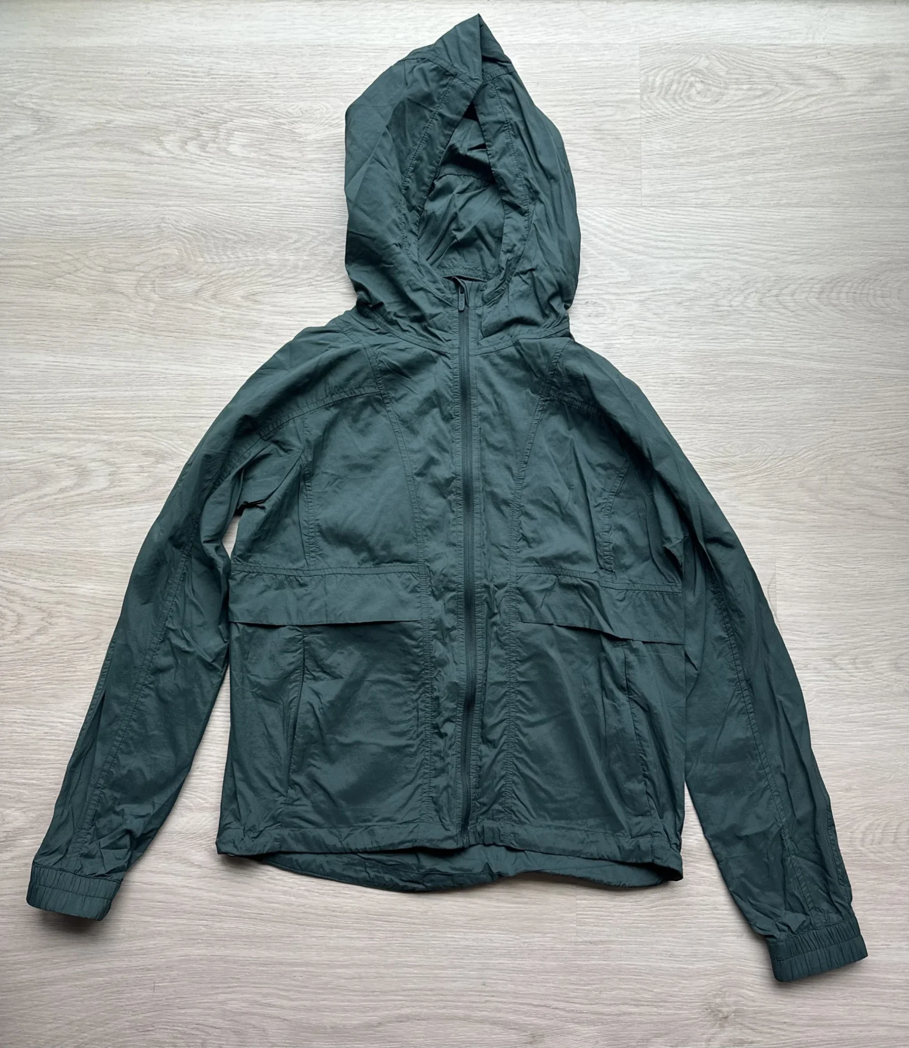 Featured image for Lululemon Hood Lite Jacket 2