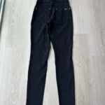 Thumbnail for Hue High-Rise Essential Jeggings XS