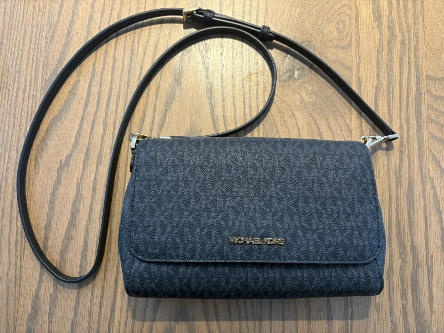 Featured image for Sac à main en cuir Michael Kors