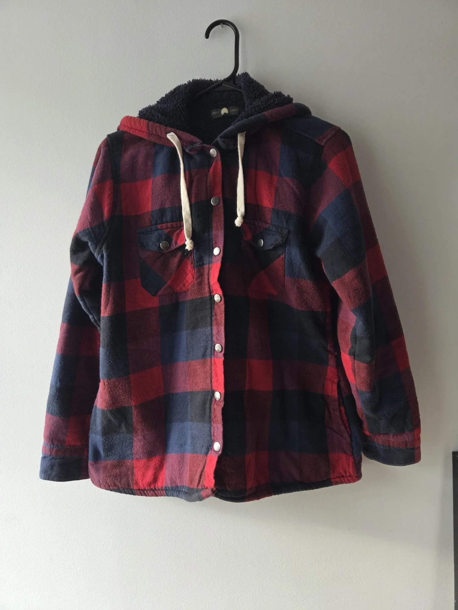 Featured image for Veste à carreaux
