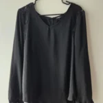 Featured thumbnail for Chandail élégant
