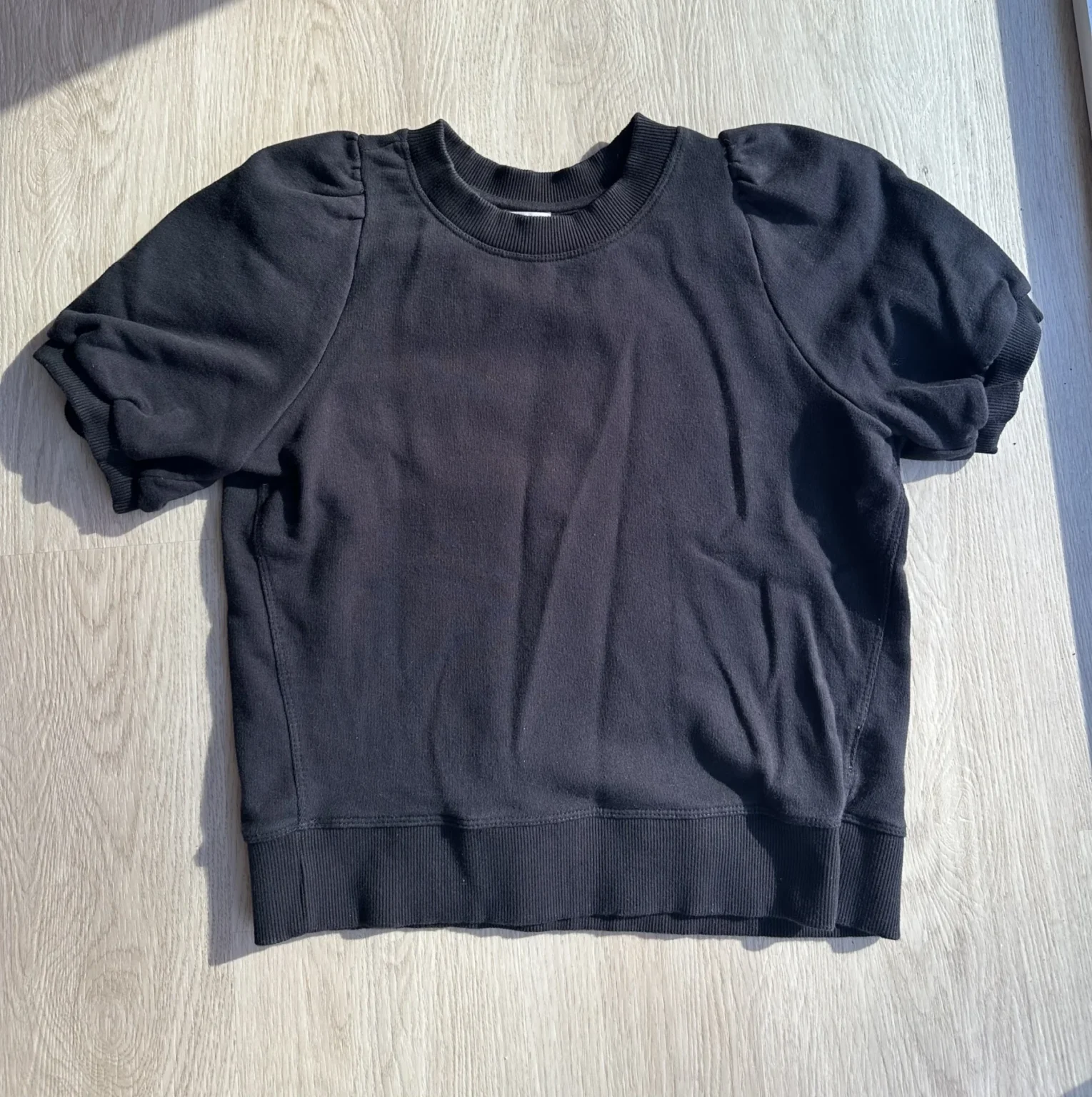 Featured image for Anthropologie Maeve Puff Sleeve Sweatshirt Tee XS