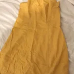 Featured thumbnail for Robe d'été courte jaune