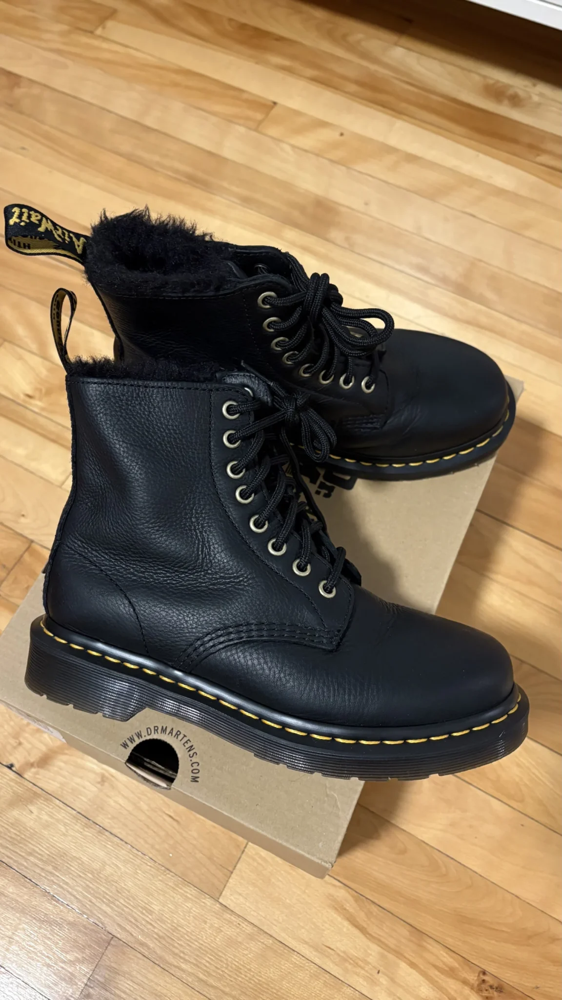 Image for Dr Martens 1460 Pascal bottes doublées