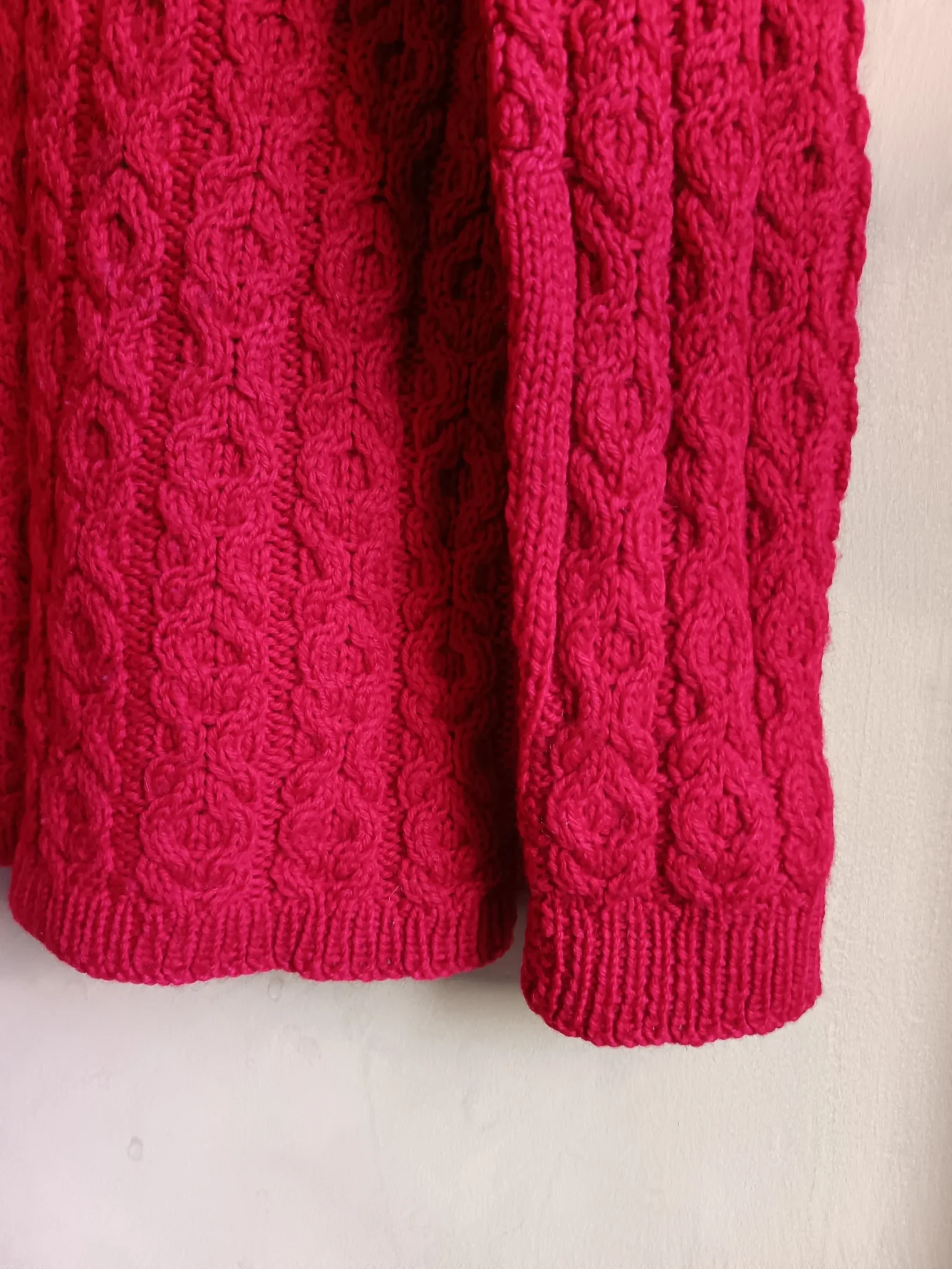 Image for Red vintage-style cable jumper