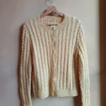 Featured thumbnail for Gilet torsadé jaune beurre style vintage