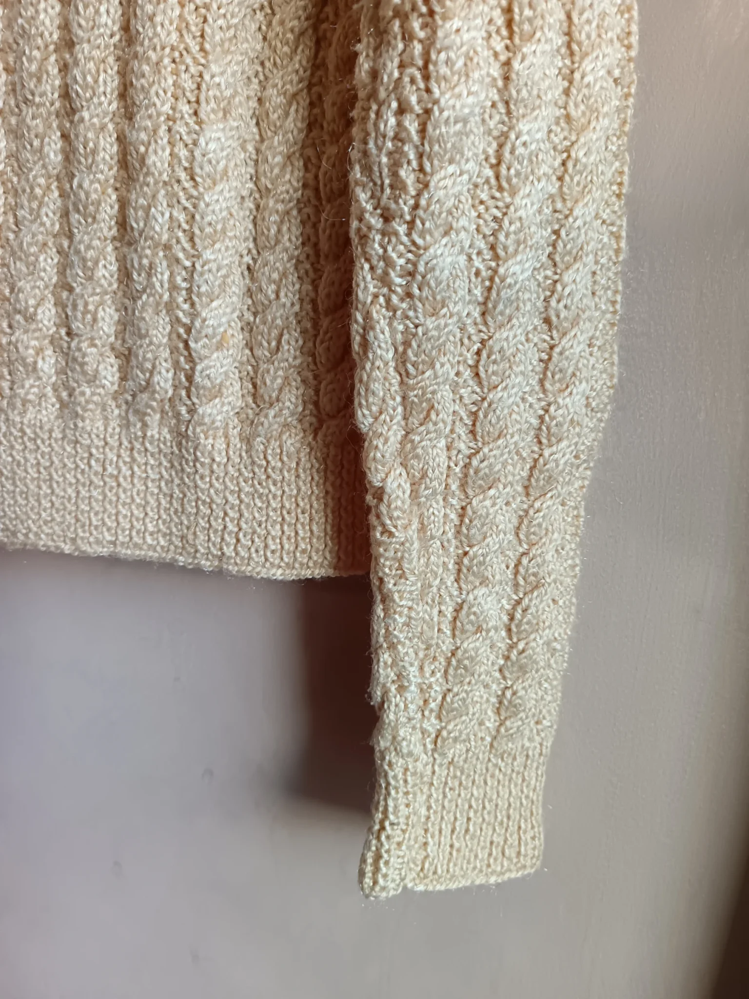 Image for Gilet torsadé jaune beurre style vintage