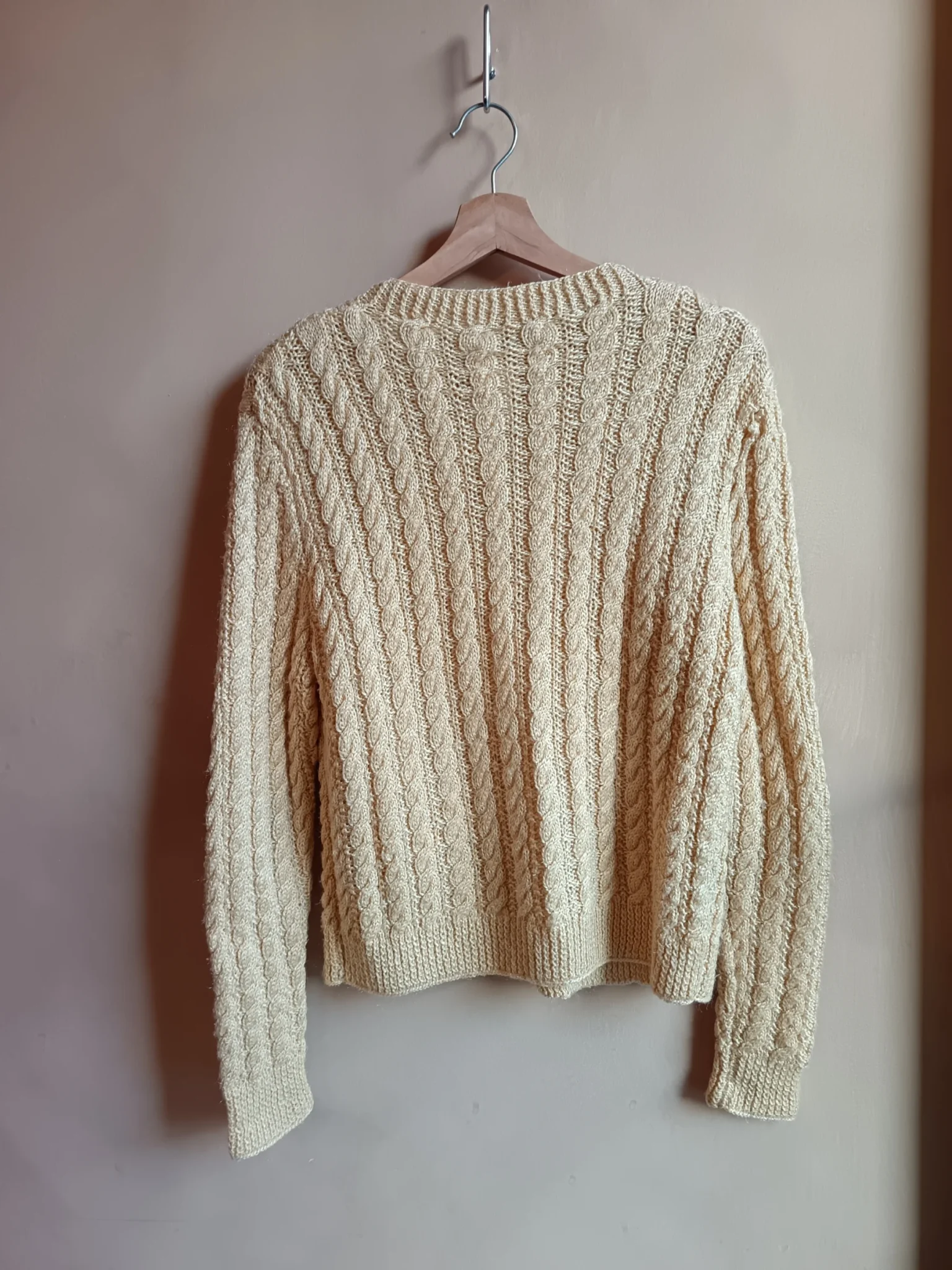 Image for Gilet torsadé jaune beurre style vintage