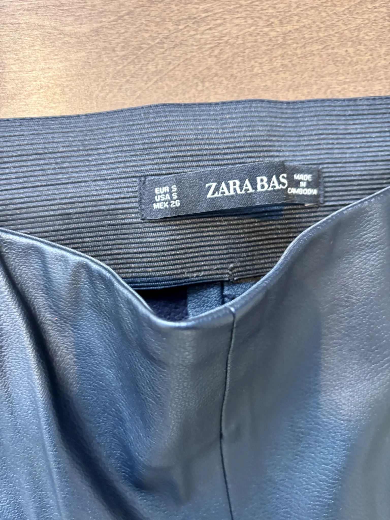 Image for Pantalon faux cuir