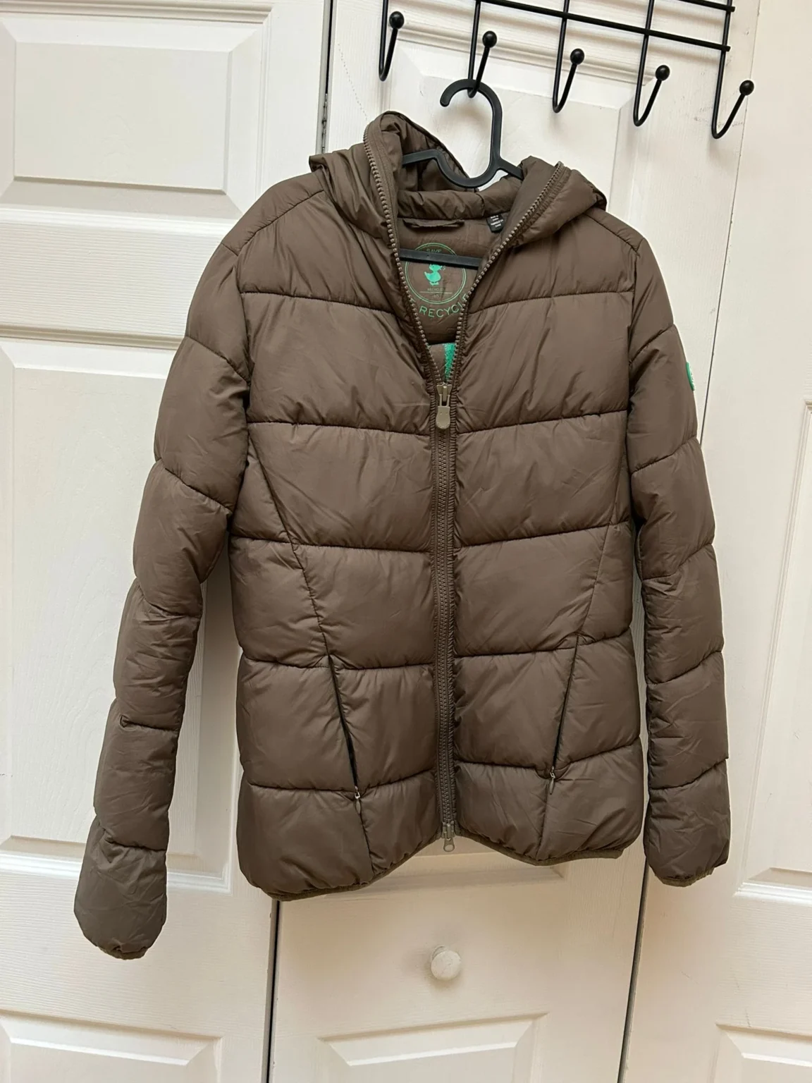 Featured image for Women's brown / khaki down puffer coat