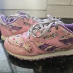 Thumbnail for Reebok maison de Gaby