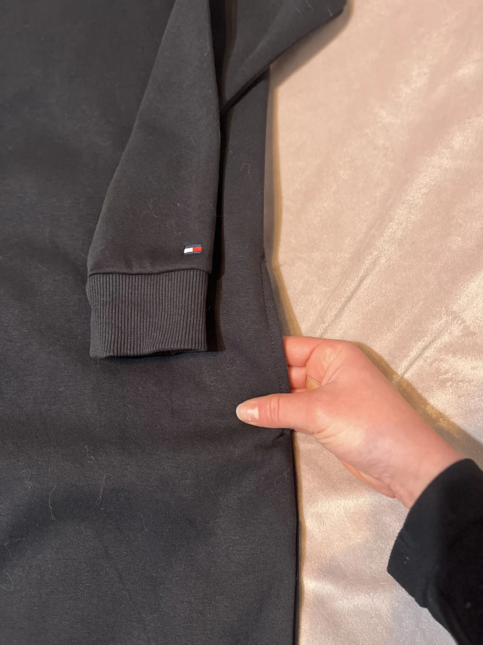 Image for Robe chandail Tommy Hilfiger - XS- Neuve