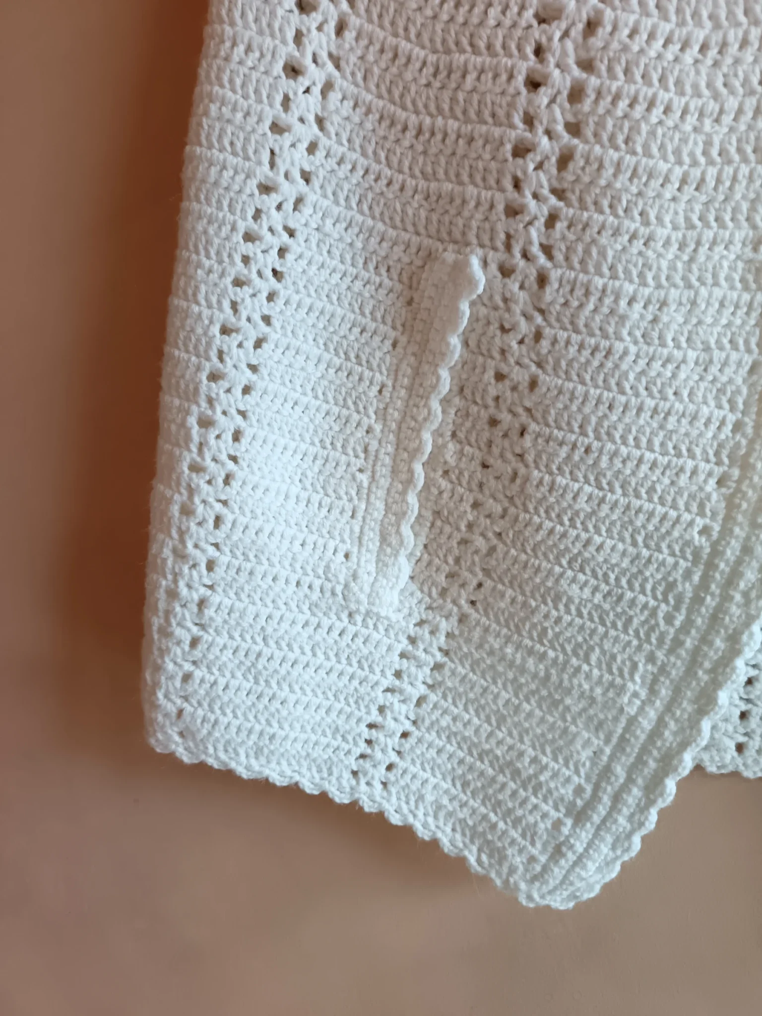 Image for Cape blanche en crochet faite à la main style vintage