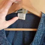 Thumbnail for Blouse bleue brodée style vintage années 90
