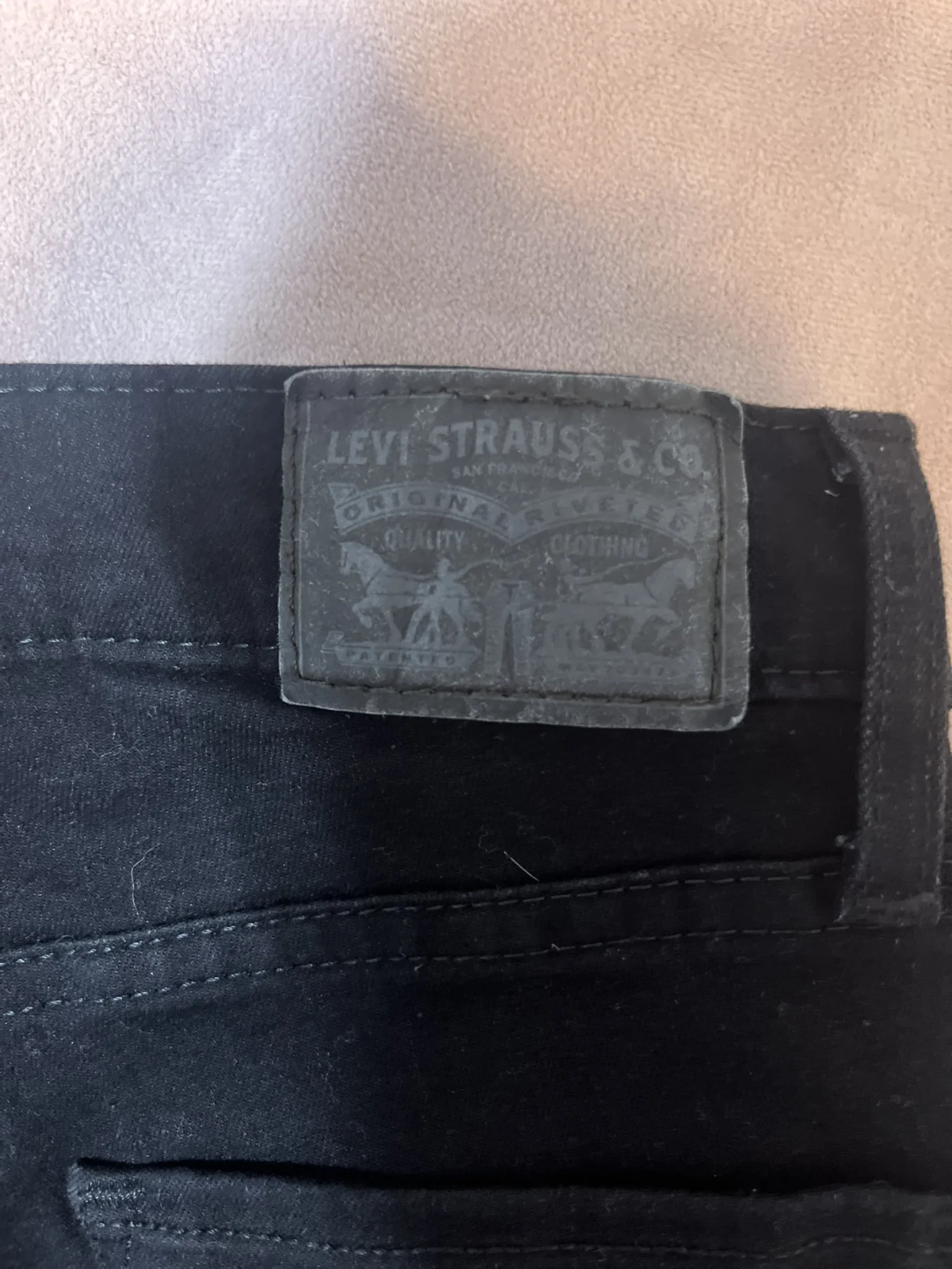 Image for Jeans Noir Levis skinny et taille haute- 24 - Très bon état
