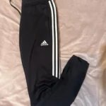 Featured thumbnail for Pantalon de sport Adidas - XS -