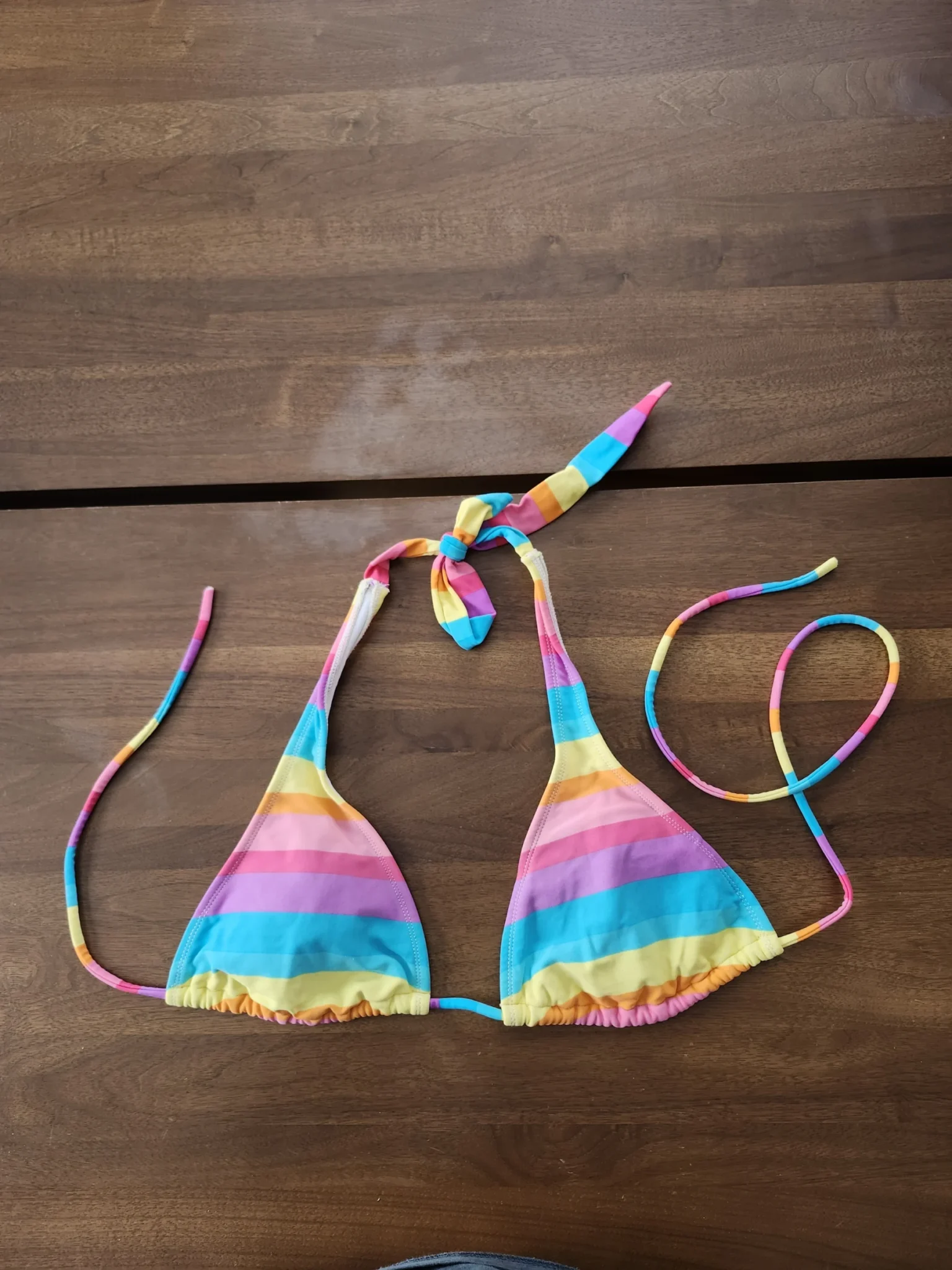 Featured image for Haut de bikini multicolore