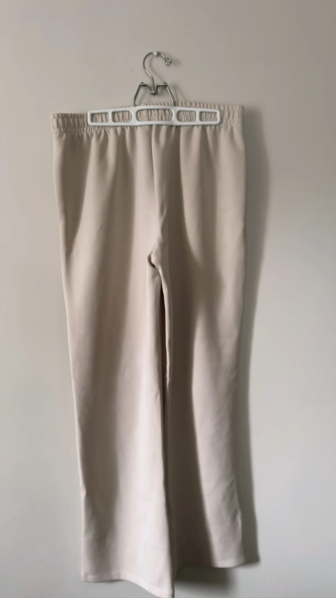 Image for Pantalon beige confortable
