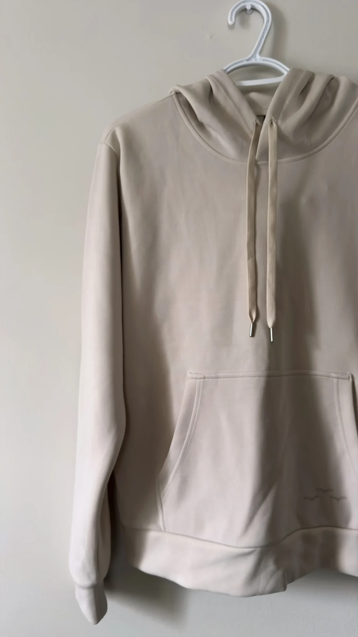 Featured image for Hoodie beige à tissu confortable