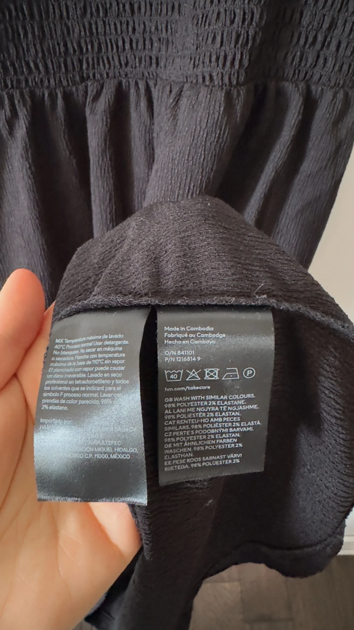 Image for Robe noire taille élastique fines bretelles H&M