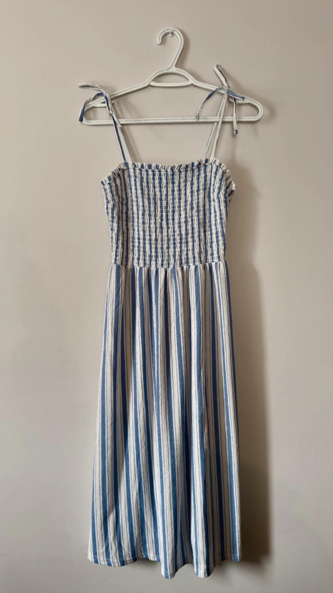 Featured image for Elasticated waist dress with thin straps H&M