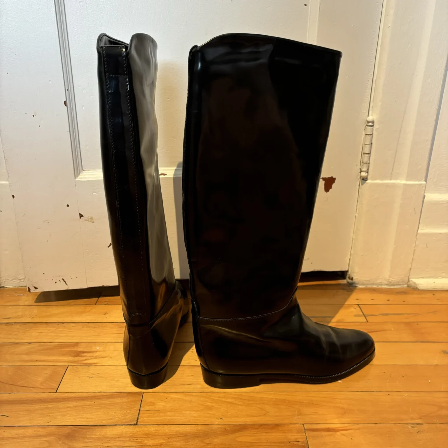 Featured image for Bottes d’équitation italiennes en cuir véritable poli – hauteur genou