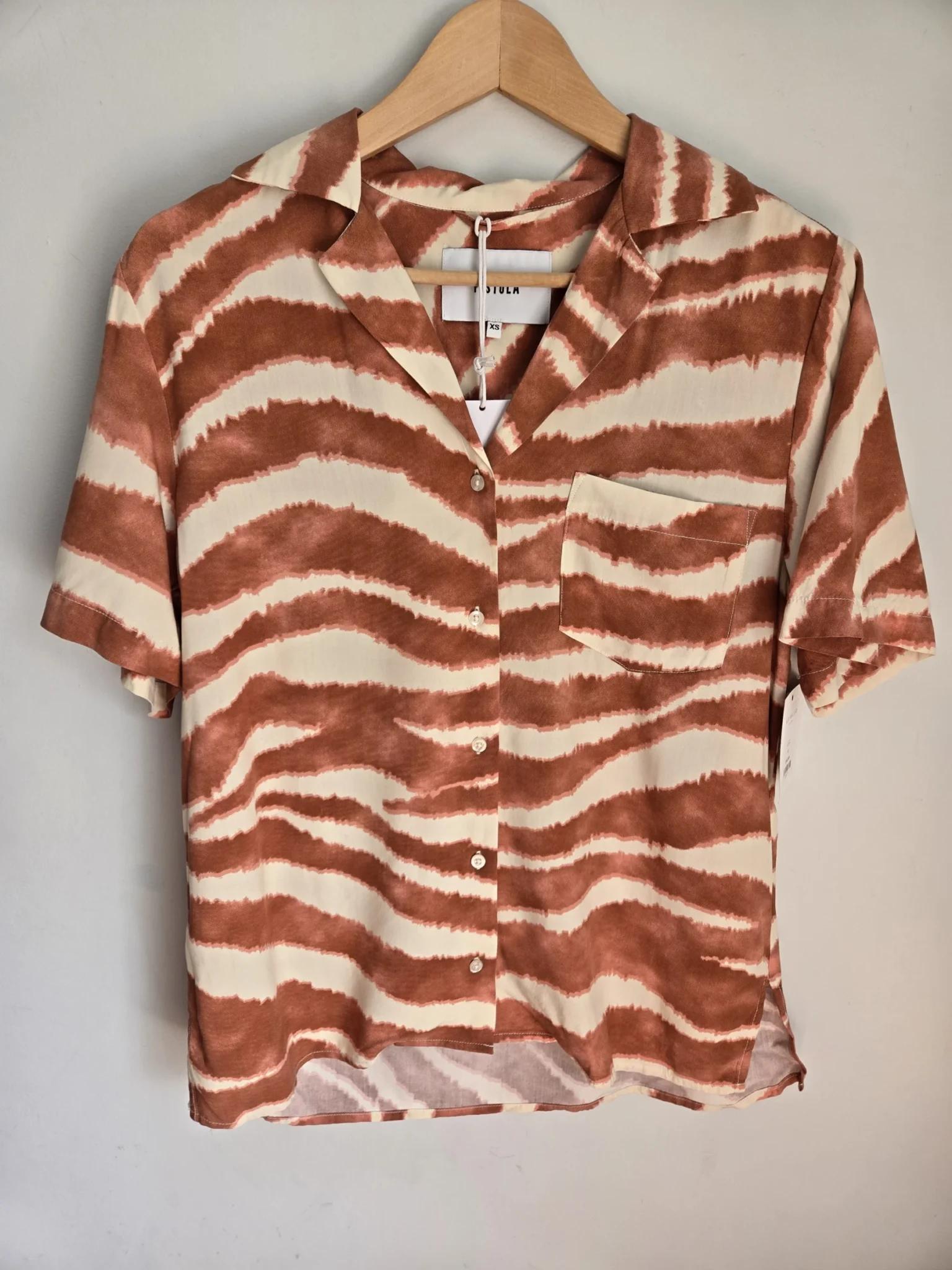 Featured image for Fluid shirt 💯 rayon PISTOLA