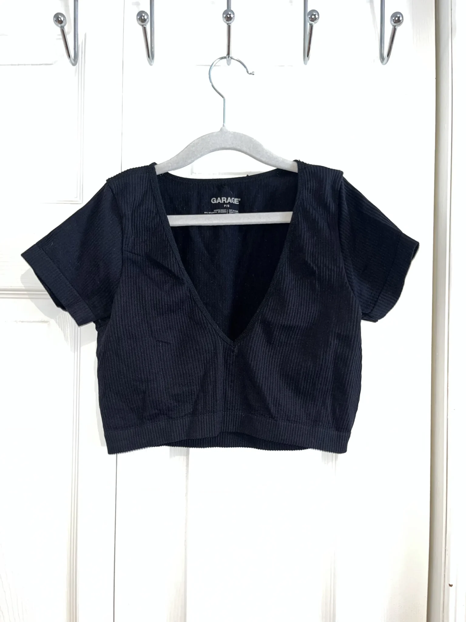 Featured image for T-Shirt court à encolure en V Garage - Small