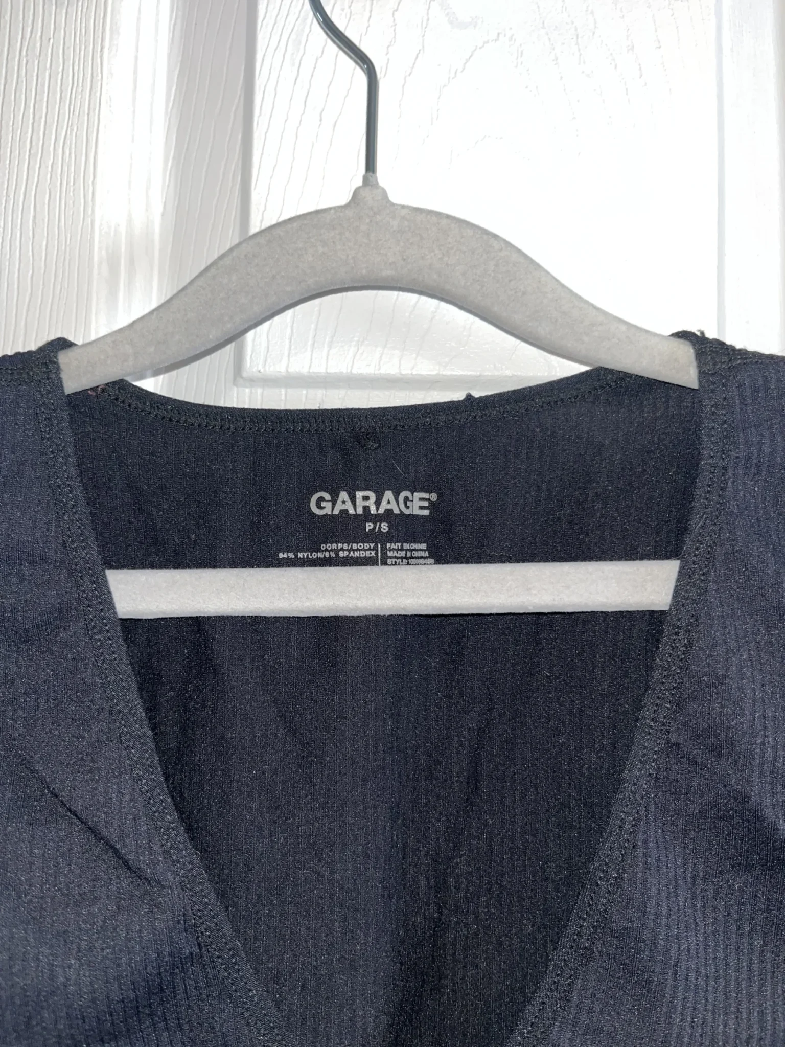 Image for T-Shirt court à encolure en V Garage - Small
