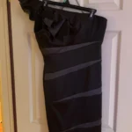 Featured thumbnail for Chic black dress