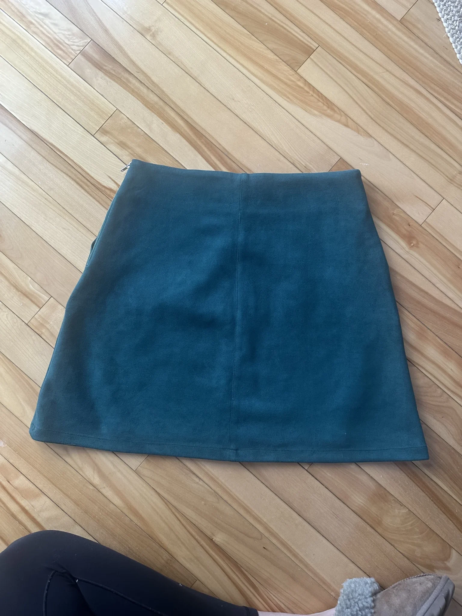 Image for Green velvet skirt