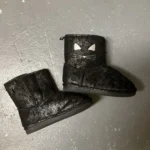 Thumbnail for Little girl's boots with cat motif