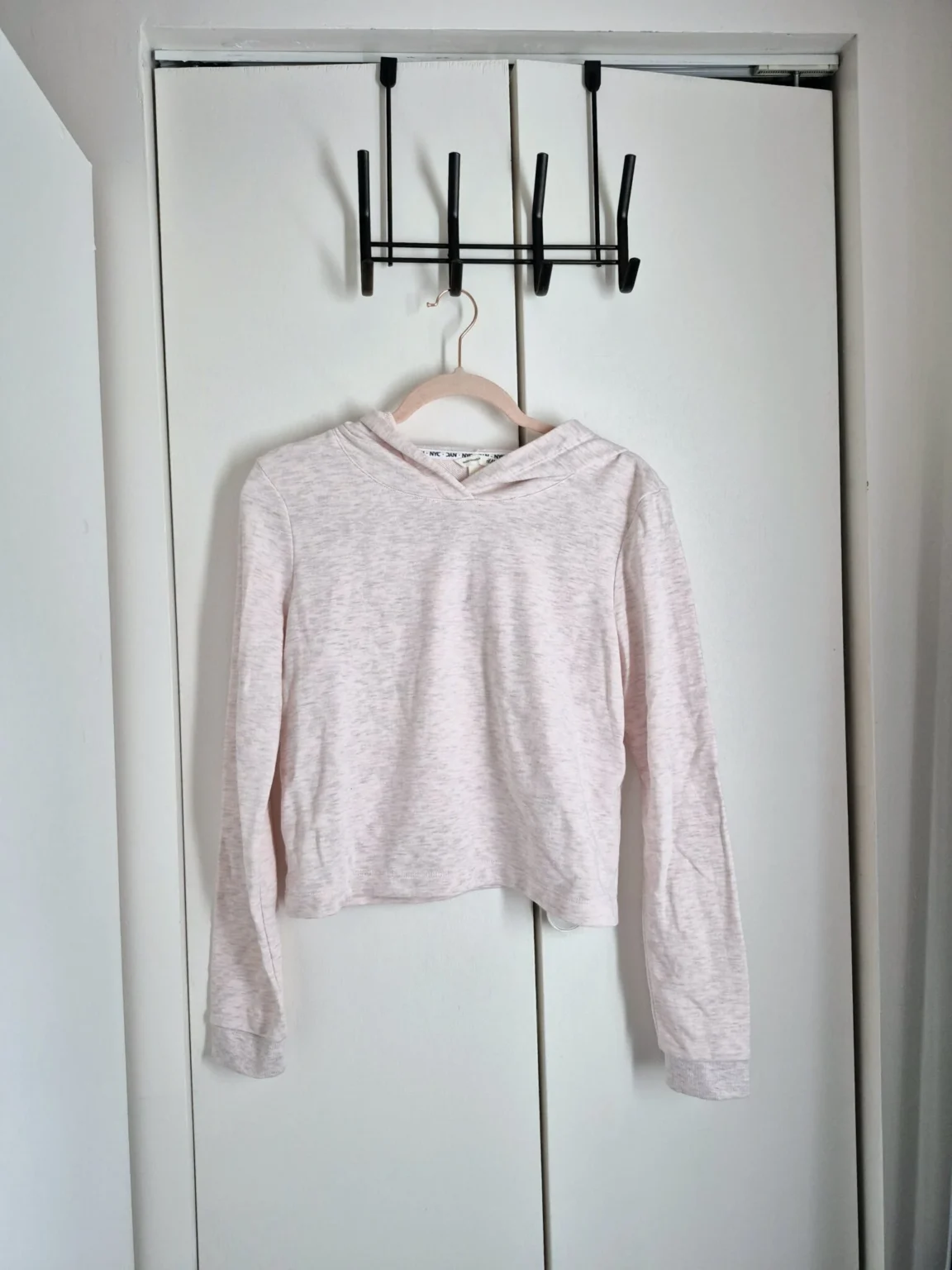 Featured image for HM pale pink hoodie XS