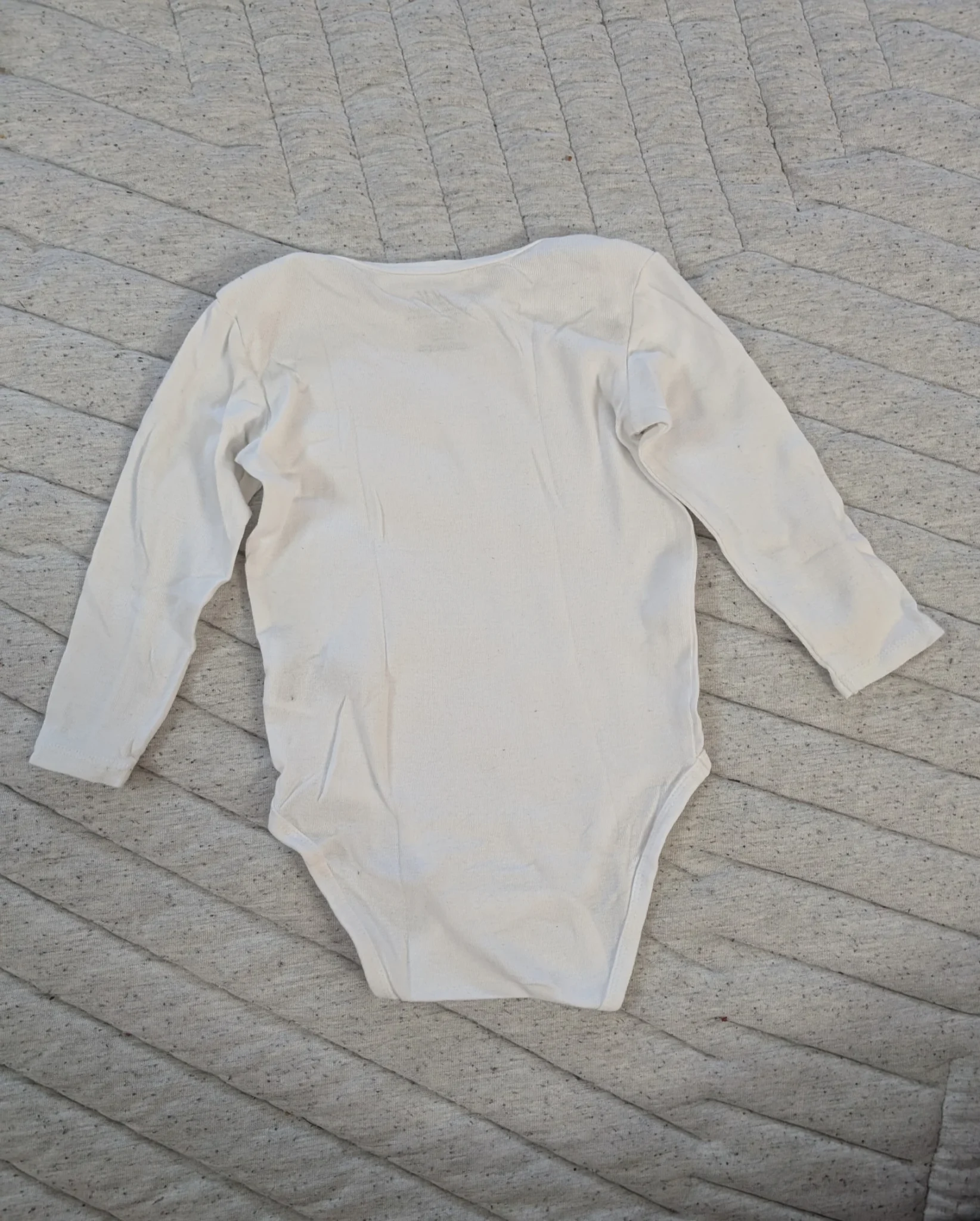 Image for Cache-couche manches longues 12-18 mois