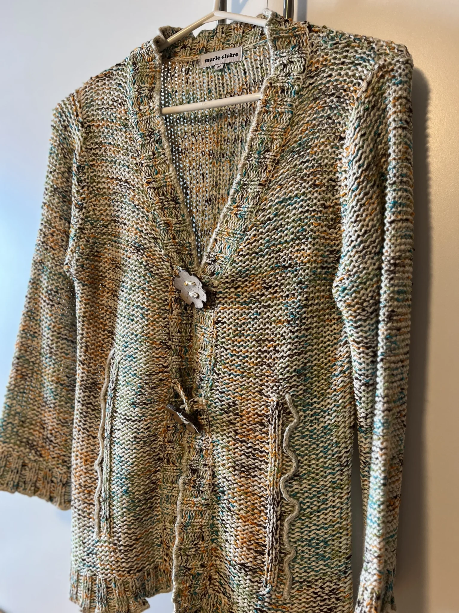 Featured image for Gilet tricot multicolore Marie Claire
