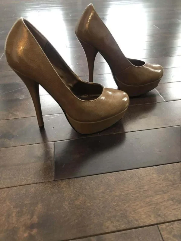 Featured image for Souliers à talon taille 6