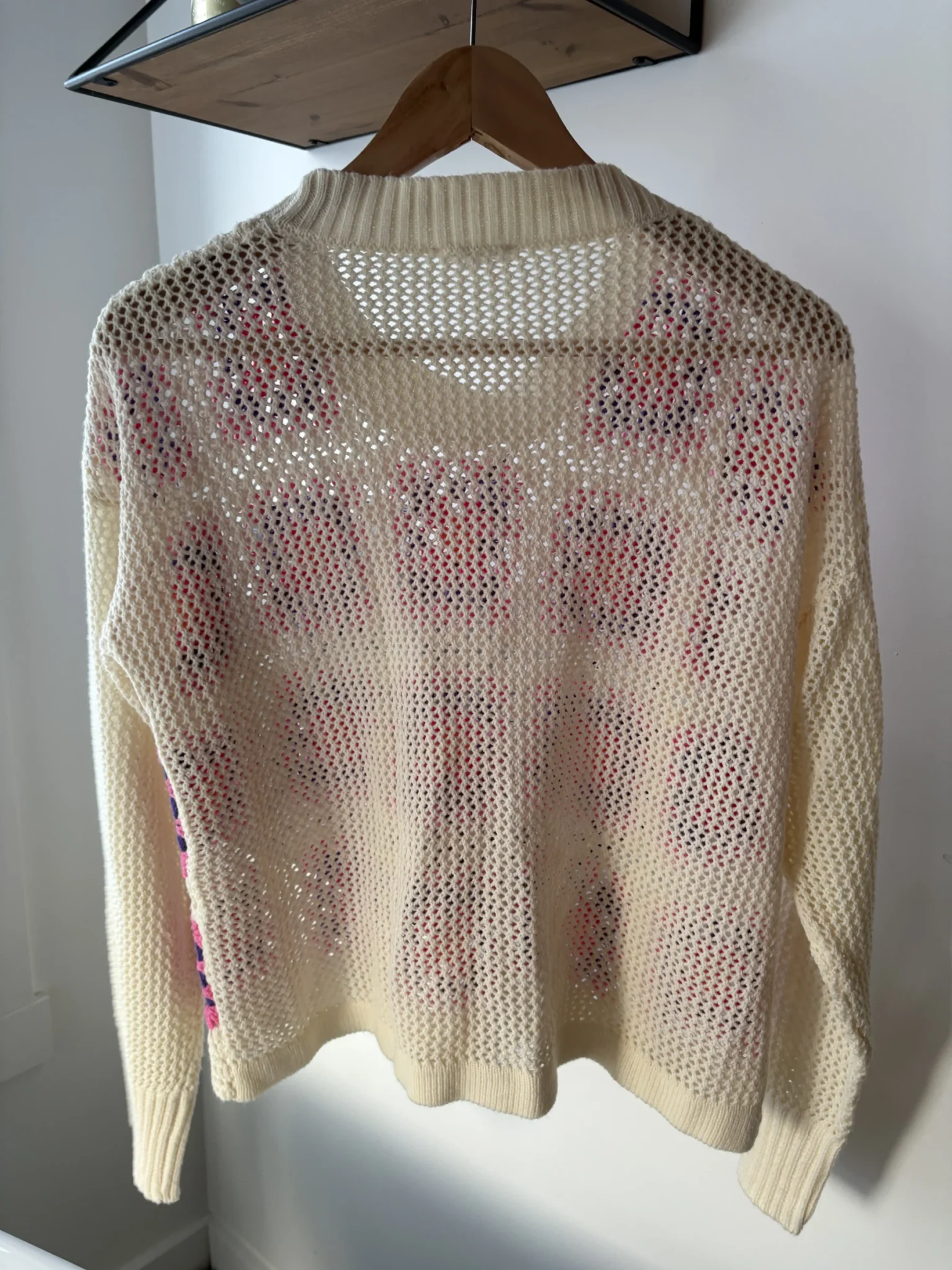 Image for Chandail avec motifs colorés