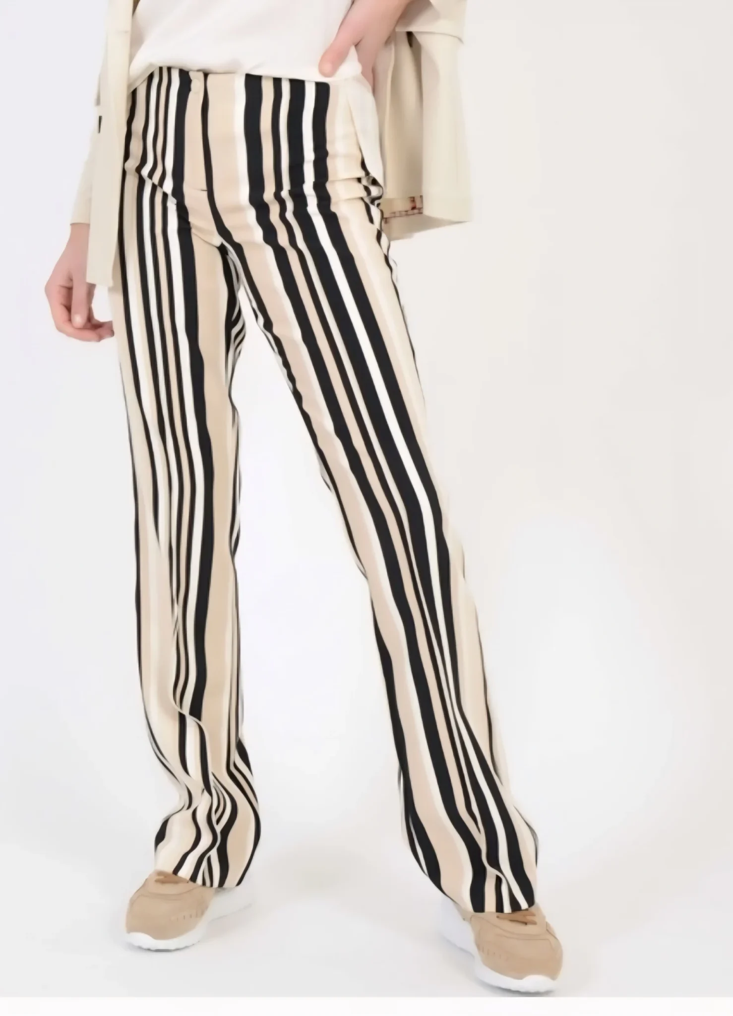Featured image for CAMBIO striped trousers