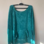 Featured thumbnail for Chandail style usé taille M