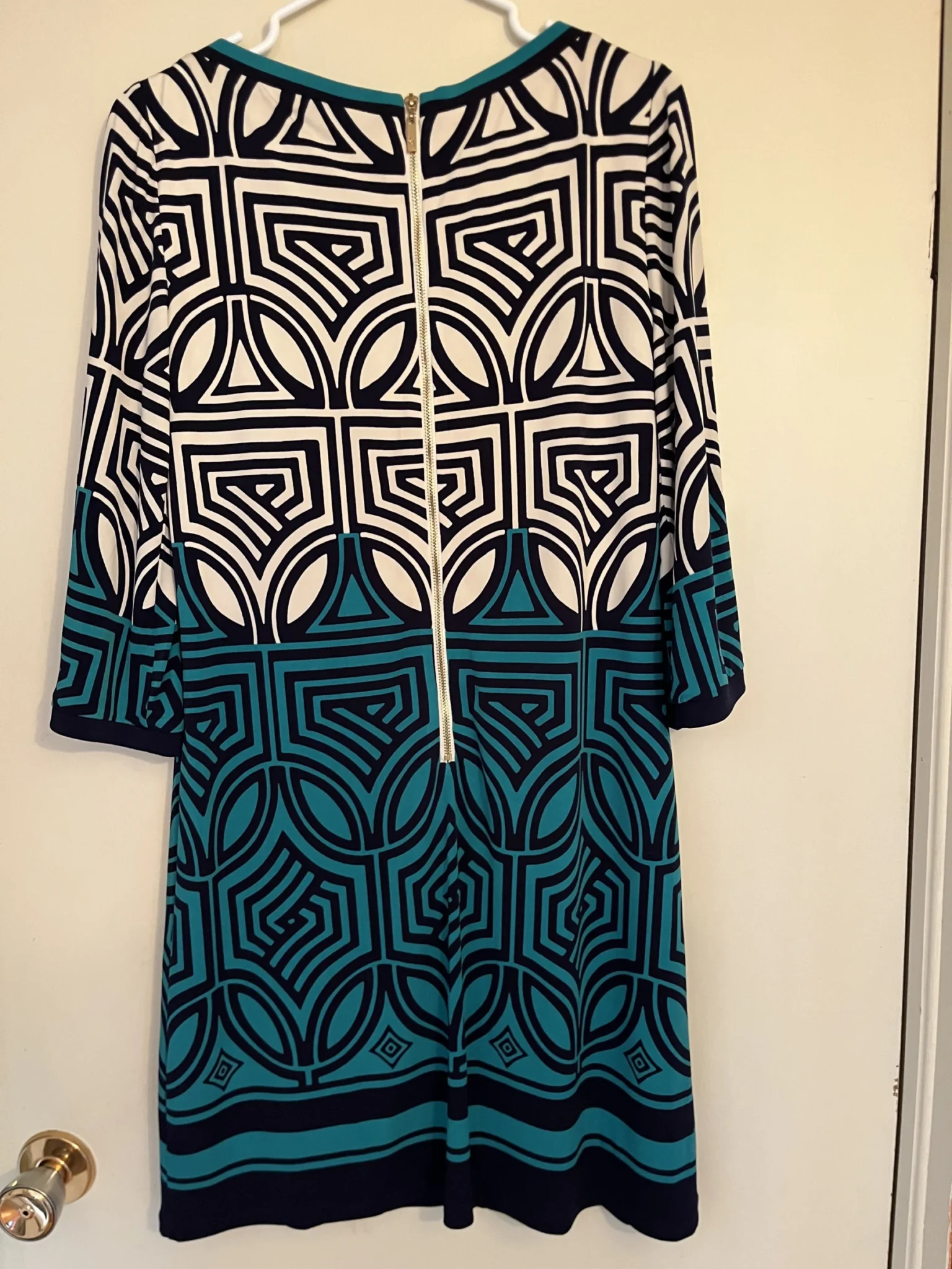 Image for Robe chic